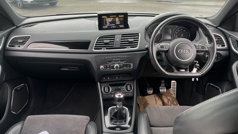 Audi Q3 1.4T FSI Black Edition 5dr Petrol Estate